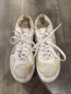 NFINITY VENGEANCE Cheer shoes with case